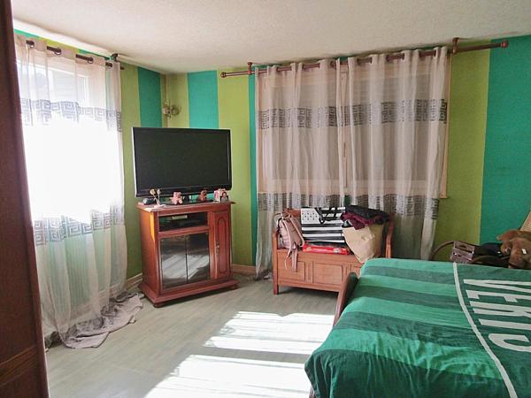 Vente                                                      Maison de ville
                        
                     4 pièces                      123 m2                     à Raon-l'Étape