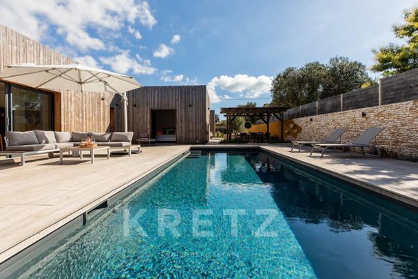 Villa au cœur des Pierres Bonifacienne avec piscine.