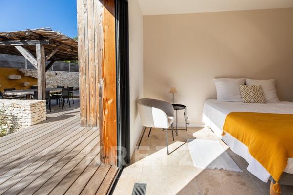 Villa au cœur des Pierres Bonifacienne avec piscine.