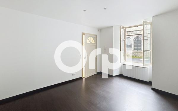 Appartement à louer    1 pièce •  Saint-Flour