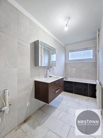 Appartement lumineux 4 pièces de 79,30 m² avec balcon, cave et garage - Vandoeuvre-lès-Nancy