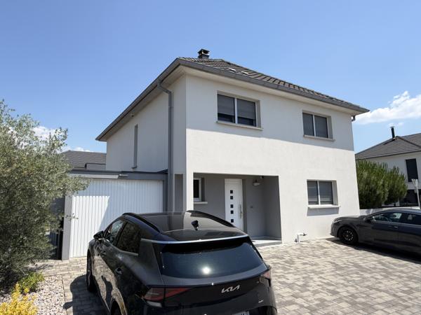 Maison
         7 pièces
        - 201 m² Exclusivité 799 000 € *