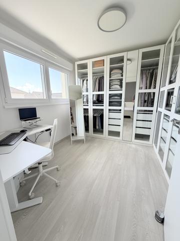 Maison
         7 pièces
        - 201 m² Exclusivité 799 000 € *