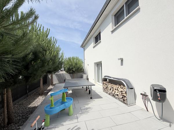 Maison
         7 pièces
        - 201 m² Exclusivité 799 000 € *