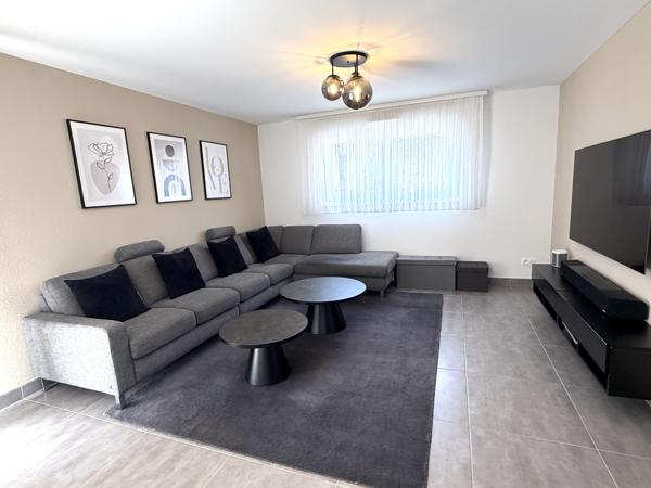Maison
         7 pièces
        - 201 m² Exclusivité 799 000 € *