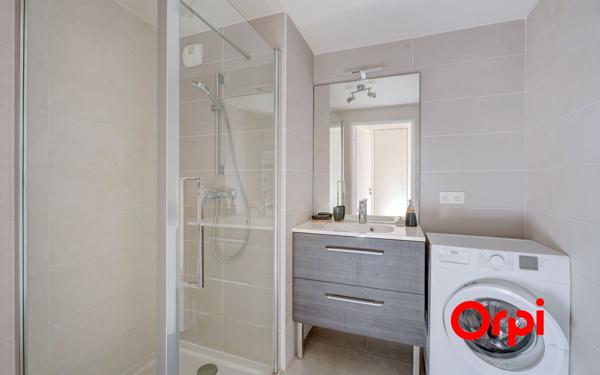 Appartement à vendre    3 pièces • 65,28 m2 Lyon 2