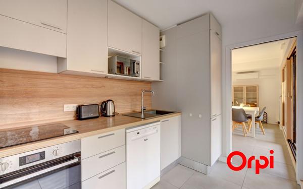 Appartement à vendre    3 pièces • 65,28 m2 Lyon 2