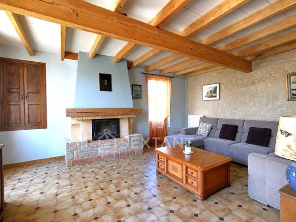 CHARENTAISE DE CARACTÈRE – 276 M² HABITABLES – 4 CHAMBRES – DÉPENDANCES