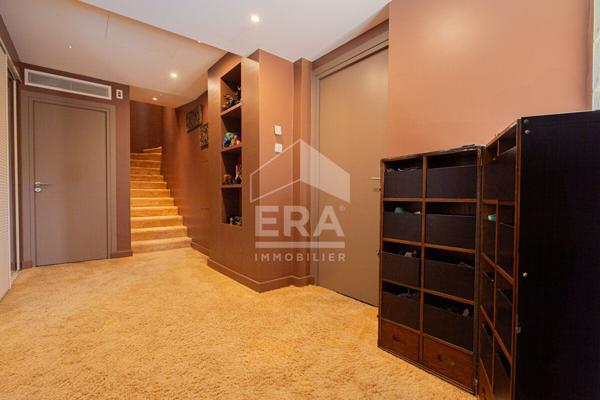 Maison Mandelieu La Napoule 6 pièce(s) 220 m2