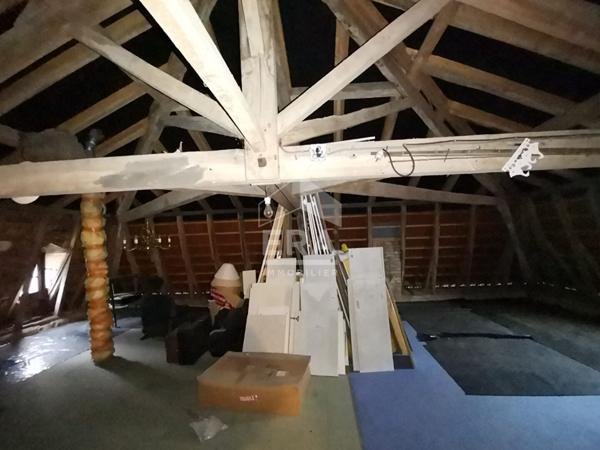 Grande maison familiale proche de Figeac avec dépendance