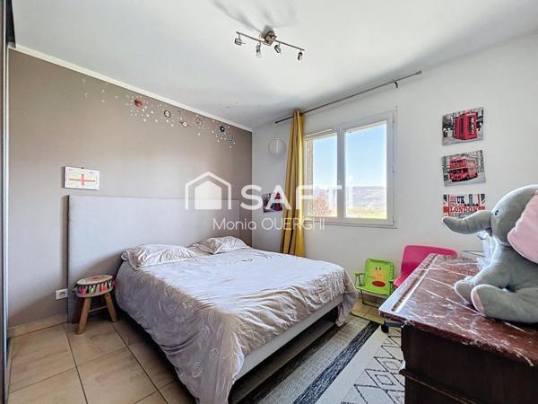 Idéal famille, villa de 2009, 4 pièces, 95 m²