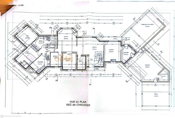 Vente
                Maison245 m² - 9 Pièces -
                    LA ROCHE SUR YON (85000)