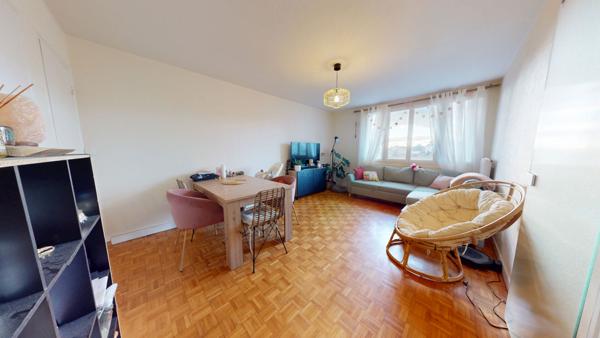 CAEN RIVE GAUCHE - SUPER F3 DE 61 m²