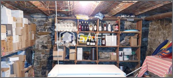 - A VENDRE- Bar Restaurant PMU à MILLAU  125 000 euros