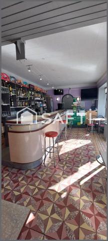 - A VENDRE- Bar Restaurant PMU à MILLAU  125 000 euros
