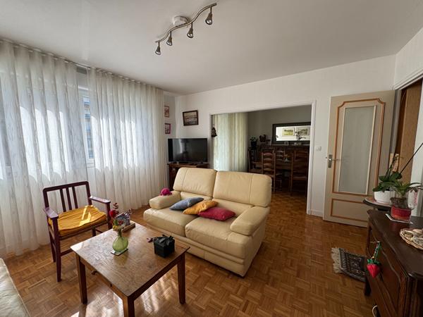 Brest-Rive gauche-Appartement de Type 4, 79.85 m2, dalle béton-vue dégagée Brest