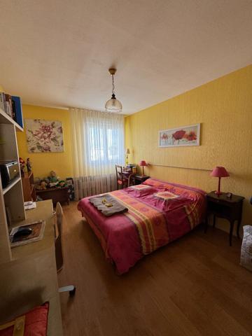 Brest-Rive gauche-Appartement de Type 4, 79.85 m2, dalle béton-vue dégagée Brest
