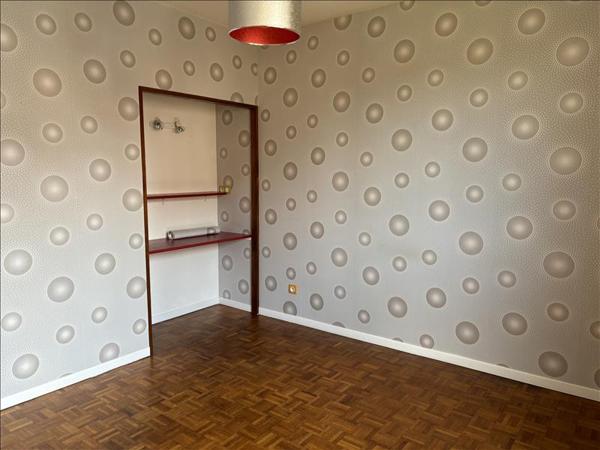 Maison à vendre |  Estivareilles |  6 pièces | 128 m²