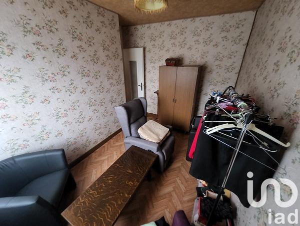 Maison 5 pièces de 81 m² à Raismes (59590)