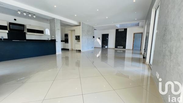 Maison à vendre 7 pièces 252 m² Vence