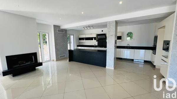 Maison à vendre 7 pièces 252 m² Vence