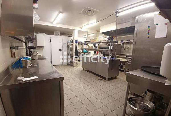 Fonds De Commerce - 180 m²