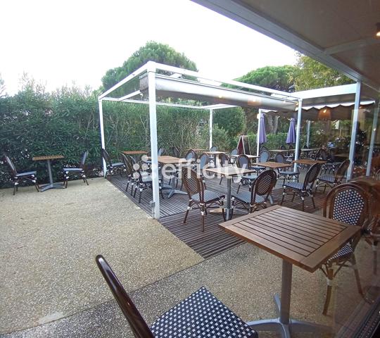 Fonds De Commerce - 180 m²