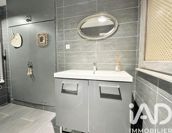 Maison à vendre 6 pièces 138 m² Castillon-du-Gard