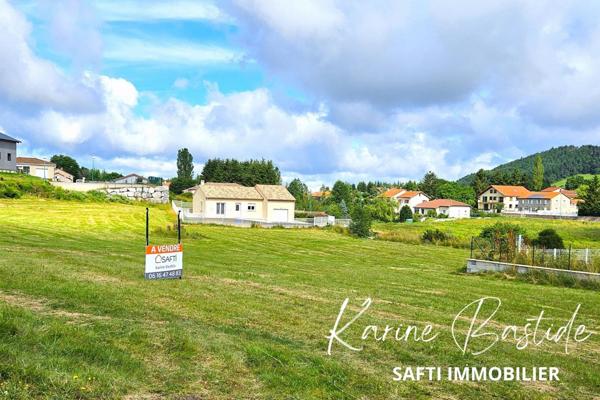Terrain proche cœur du village COUCOURON