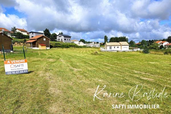 Terrain proche cœur du village COUCOURON