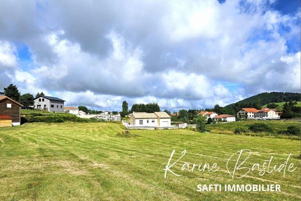 Terrain proche cœur du village COUCOURON