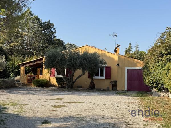 LORGUES VILLA T5 STUDIO GARAGE PISCINE