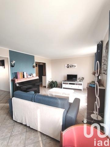 Apartment for sale 5 rooms 107 m² Les Ulis