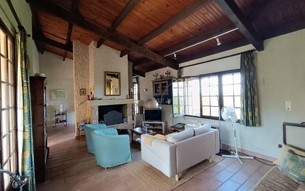 Maison à vendre    4 pièces •  Méjannes-le-Clap