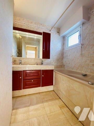 Appartement à Vendre à Trégastel (22730) en Côtes-d'Armor (22)

Situé à Trégastel, cet appart...