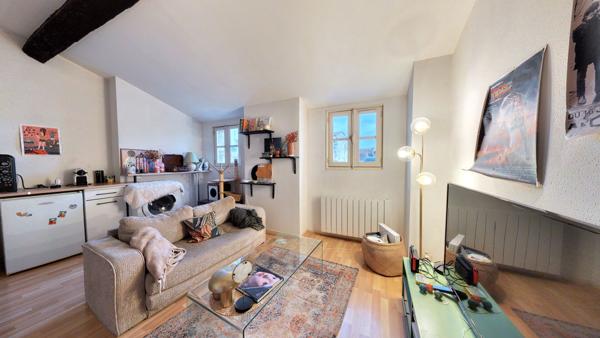Au calme appartement T2 hyper centre de Bordeaux