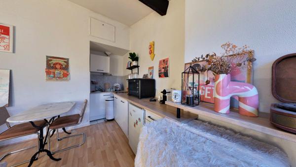 Au calme appartement T2 hyper centre de Bordeaux