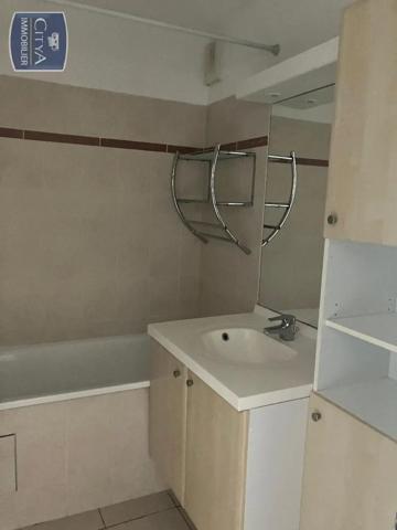 Appartement à louer 3 pièces 72.6m²