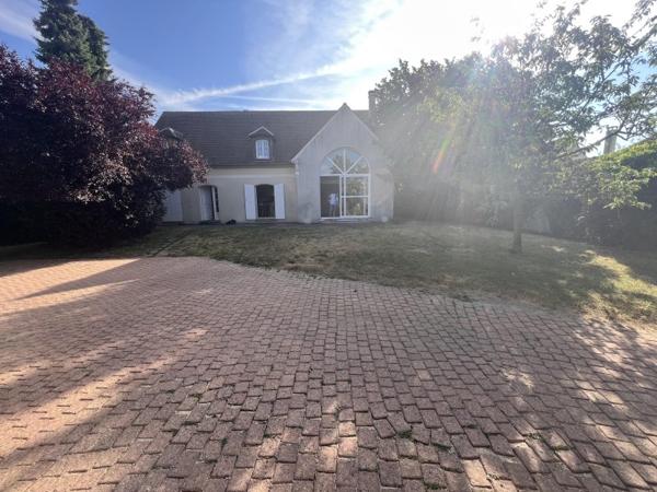 Vente / Maison d'architecte à Lacroix-Saint-Ouen (60610)