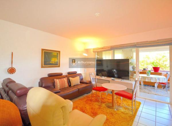 Vente Appartement 2 pièces 64 m2 à Roquebrune-sur-Argens