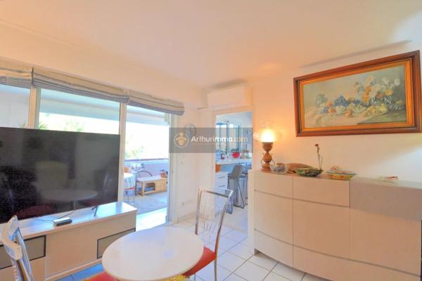 Vente Appartement 2 pièces 64 m2 à Roquebrune-sur-Argens