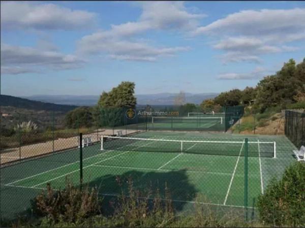 Vente Appartement 2 pièces 64 m2 à Roquebrune-sur-Argens