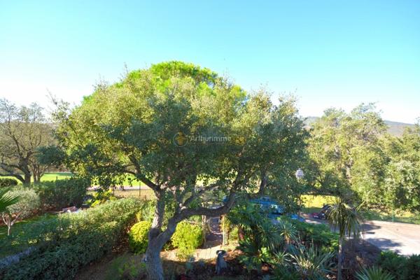 Vente Appartement 2 pièces 64 m2 à Roquebrune-sur-Argens