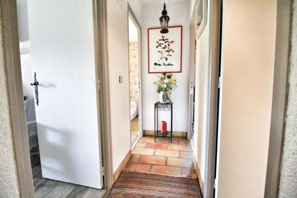 Villa 198m2 sur 2990m2 de propriété à Tourrettes au calme