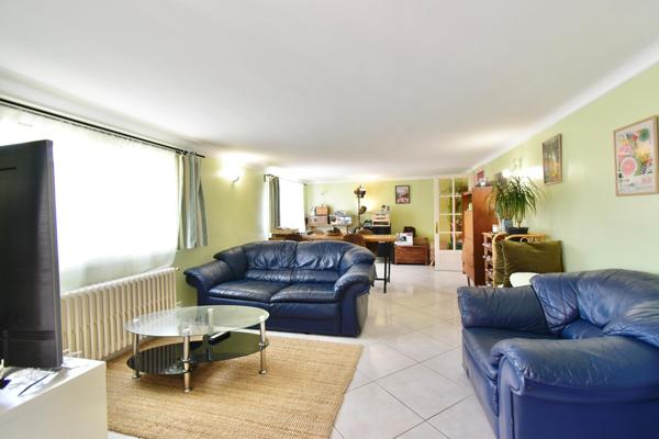 Maison 4 chambres avec garage proche Bueil