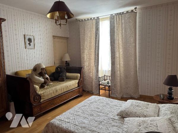 Belle maison de bourg à 17 kms de Montluçon