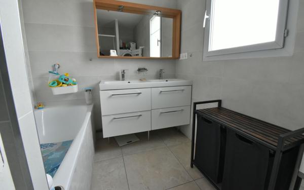 Maison à vendre    4 pièces • 91,11 m2 Saint-Maurice-de-Beynost