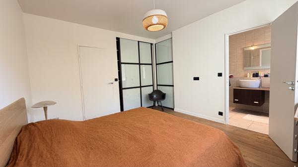 Appartement de 147m2 avec belle terrasse et garage secteur Hotel de ville