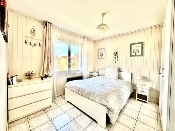 Maison à vendre à Vaulx-en-Velin - 5 pièces, 4 chambres