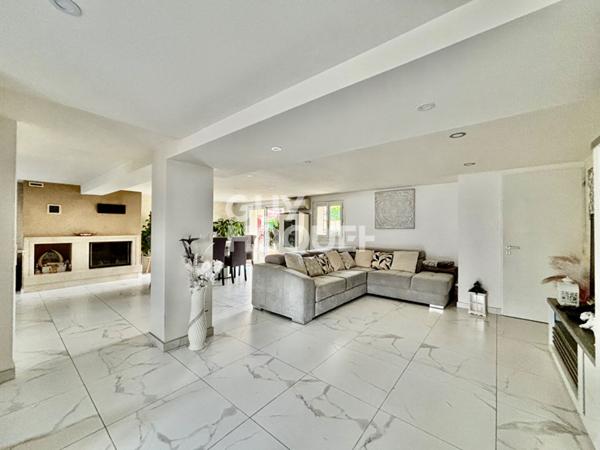 Maison à vendre à Vaulx-en-Velin - 5 pièces, 4 chambres